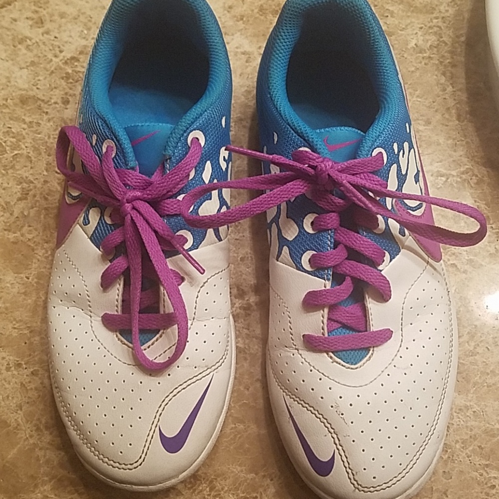 Nike shoes